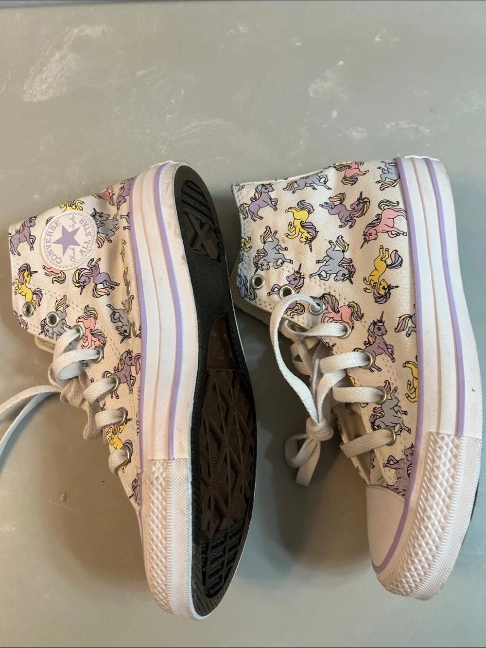 Converse Kids Unicorn Print High Top Sneakers in White and Pastel